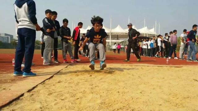 立定跳远测试 立定跳远测试